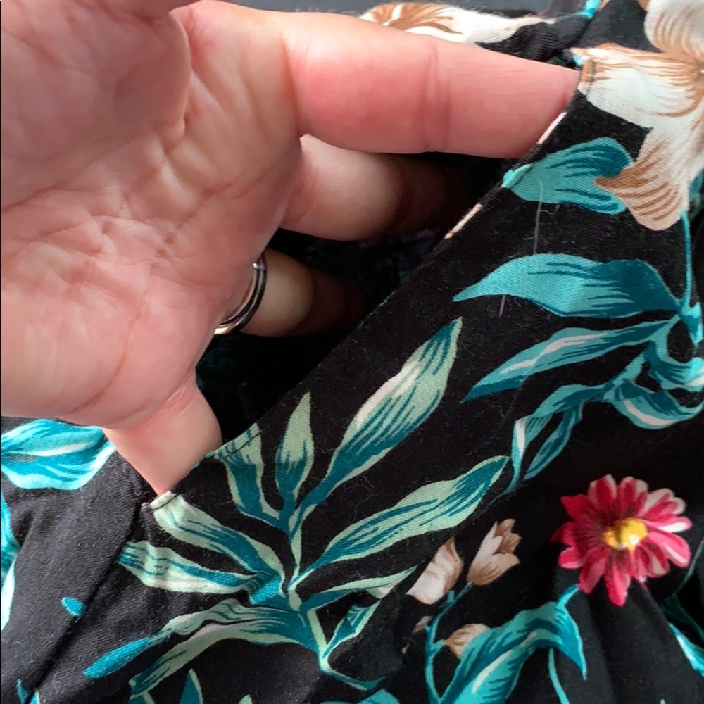 Skirt - Picture 2 of 3